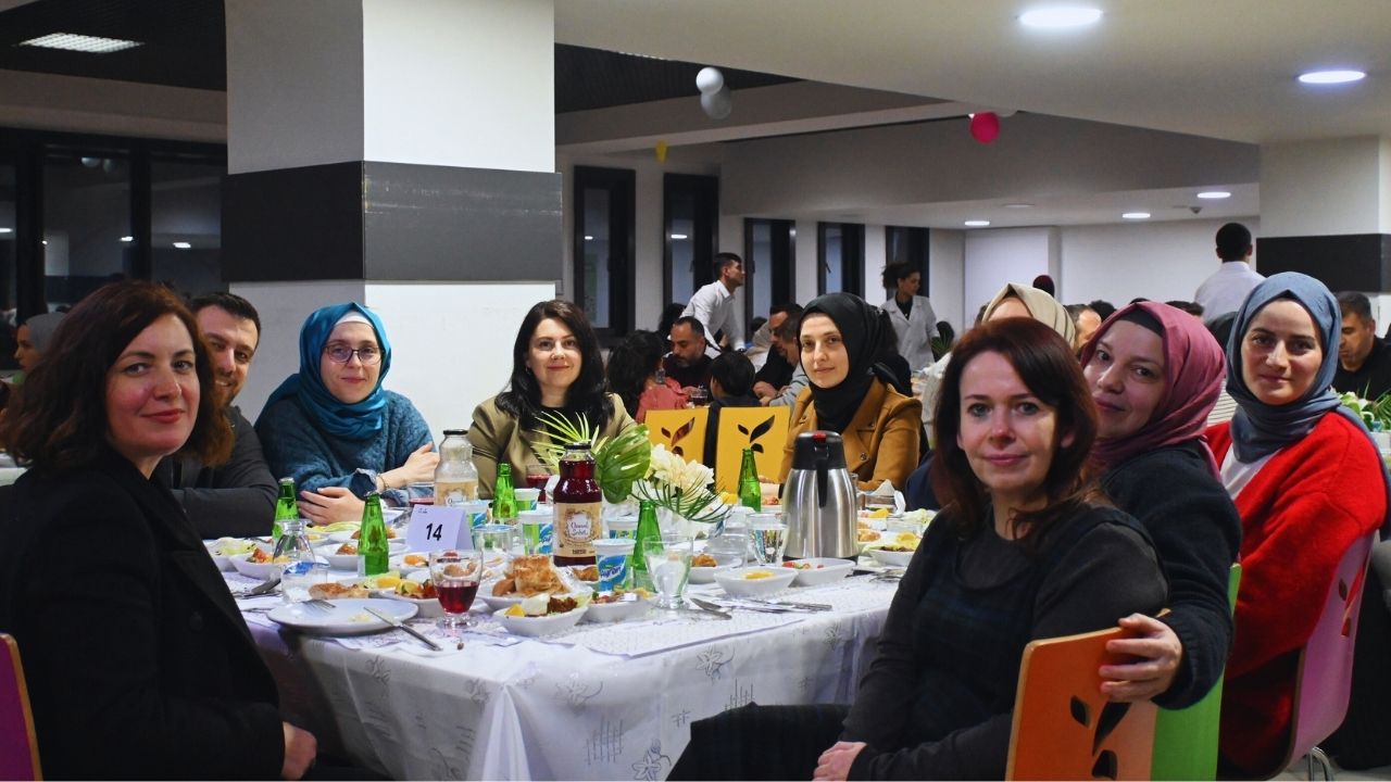 Aynı Sofrada Ramazan Bereketini Paylaştık