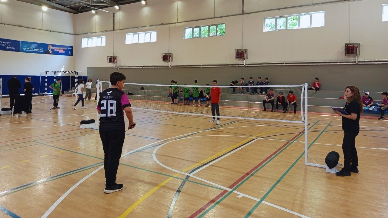 Badminton Turnuvasında İlçe Üçüncülüğü