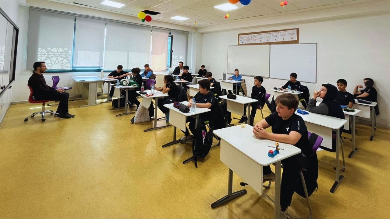 Bana Bir Şeyler Oluyor Seminerleri