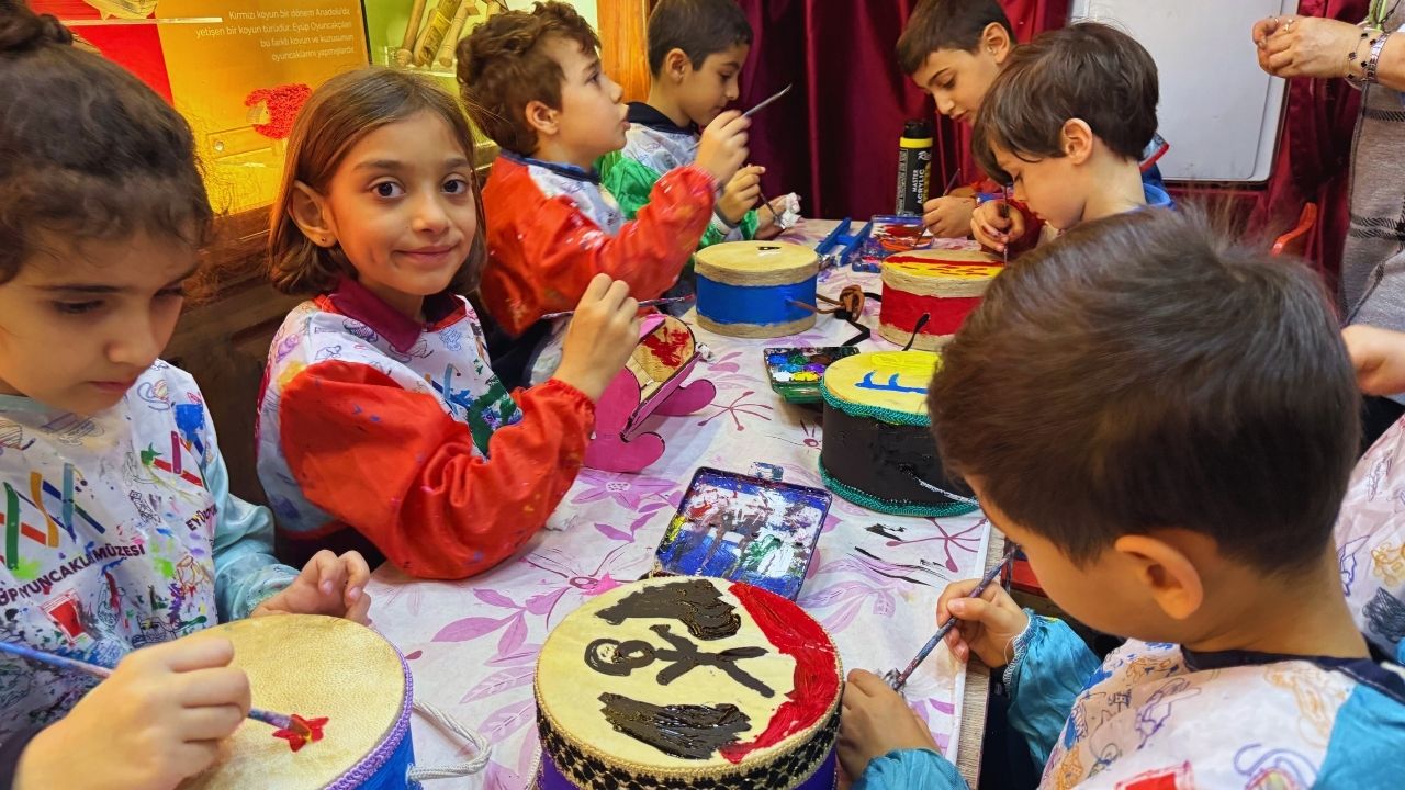 Geçmişin Oyuncaklarına Yolculuk