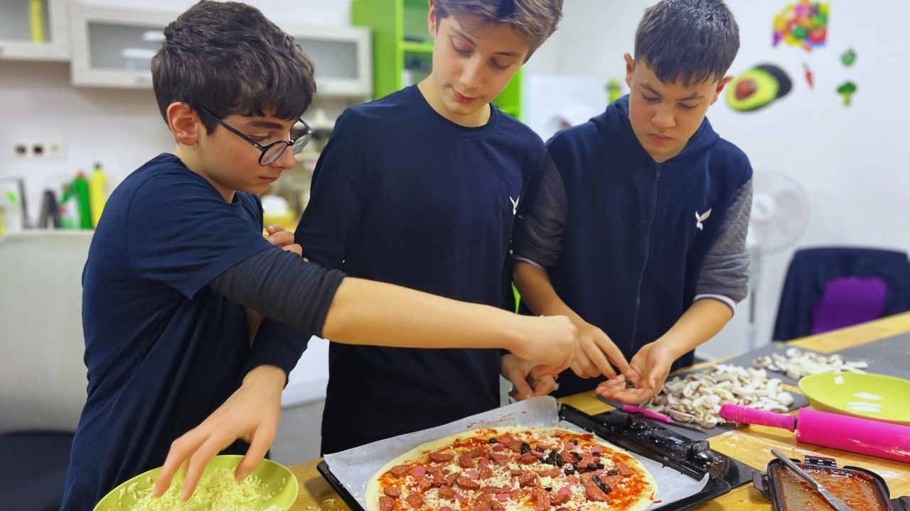 Derste Hücre Pizzası