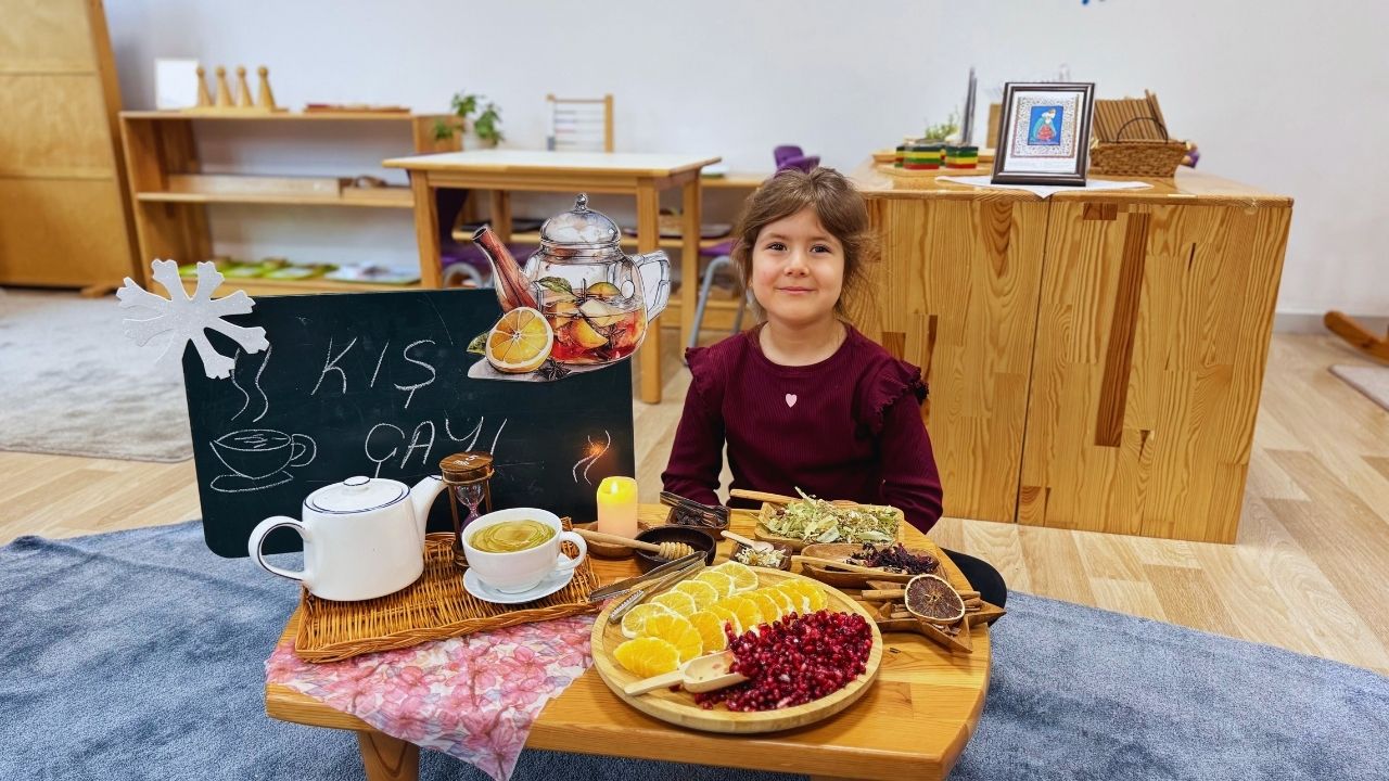 Minik Ellerle Kış Çayının Keyifli Keşfi