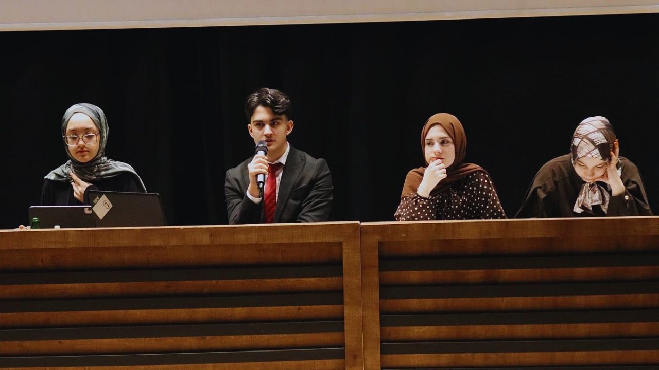 Öğrencilerimiz TBMM Simülasyonu’nda “En İyi Delege” Ödülünü Kazandı